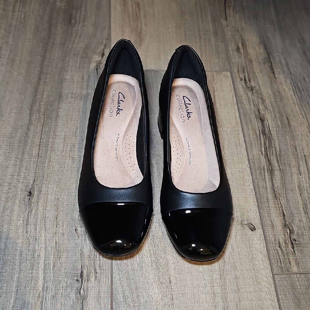 Clarks Marilyn Sara 7.5 Black Leather Patent Cap Toe Block Heel Pumps